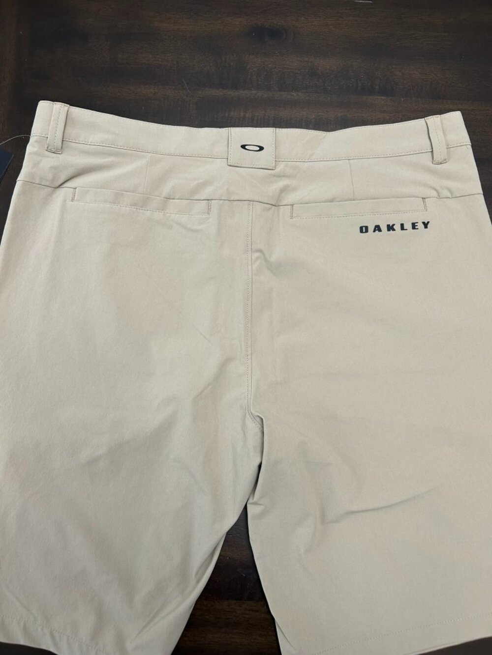 NWT Oakley Golf Shorts 9.5" Mens 34 Take Pro Shorts 3.0 Quick Drying Khaki/Rye